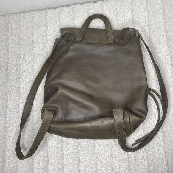 Raven + Lily Leather Addis Backpack Handbag Carryall Taupe Brown/Gray Minimalist main image 10